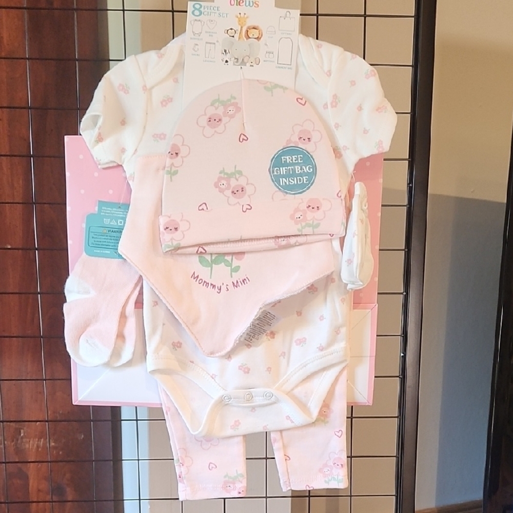 Pink Floral Baby One-Piece Bodysuit Set with Hat and Bib
